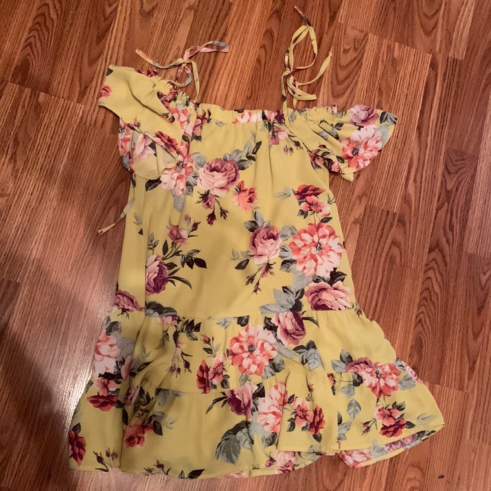 Yellow floral strap off shoulder dress, womens xx small, brand is teeze me